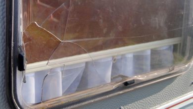 Wohnwagenfenster austauschen ausbauen einbauen und reparieren