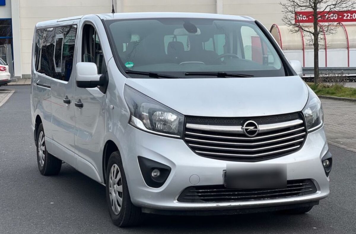 DIY Camper Van: Opel Vivaro umbauen leicht gemacht